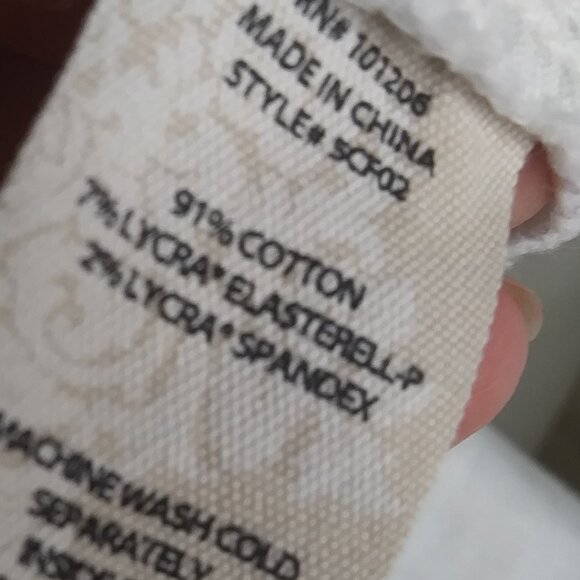 Soft surroundings white with silver gray animal print pull on pants  size 2X - Picture 8 of 16